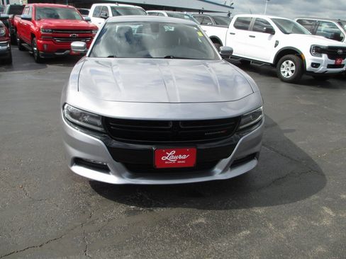 Used 2016 Dodge Charger R/T image 9