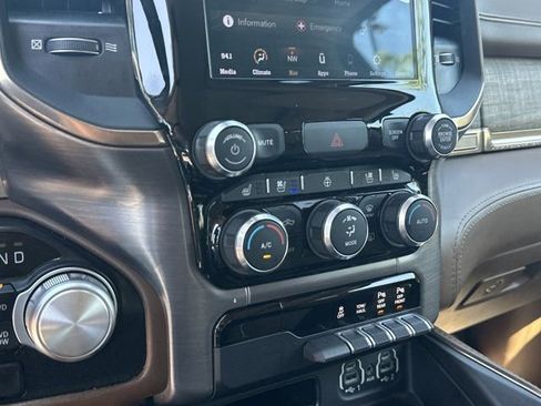 Used 2020 RAM 1500 Limited w/ Body Color Bumper Group AWD/4WD image 35