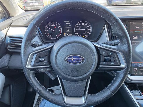 Used 2020 Subaru Outback Premium image 17
