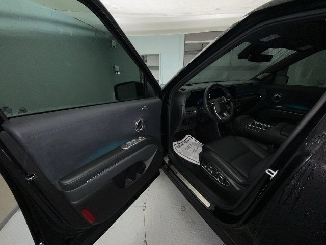 Used 2026 Hyundai Palisade Calligraphy FWD image 11
