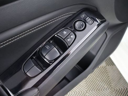 Used 2023 Nissan Altima 2.5 SL AWD/4WD image 39