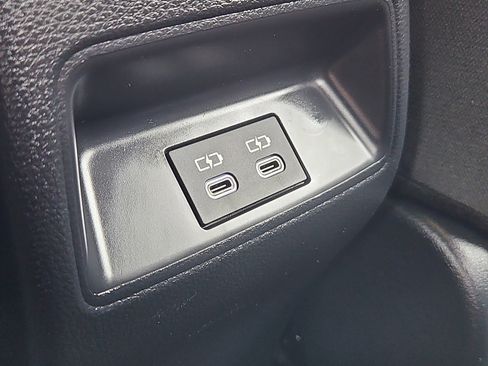 Used 2024 Toyota Corolla LE image 10