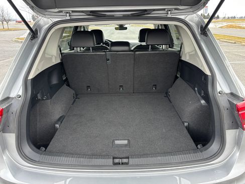 Used 2022 Volkswagen Tiguan SE image 18