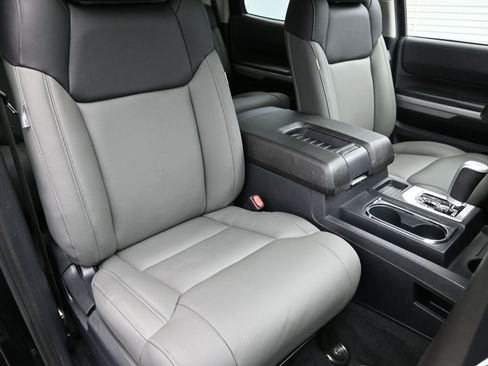 Used 2021 Toyota Tundra SR5 w/ SR5 Upgrade Package image 41
