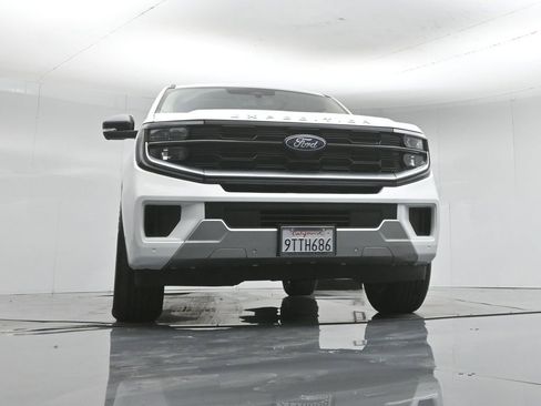 Used 2025 Ford Expedition Platinum AWD/4WD image 56