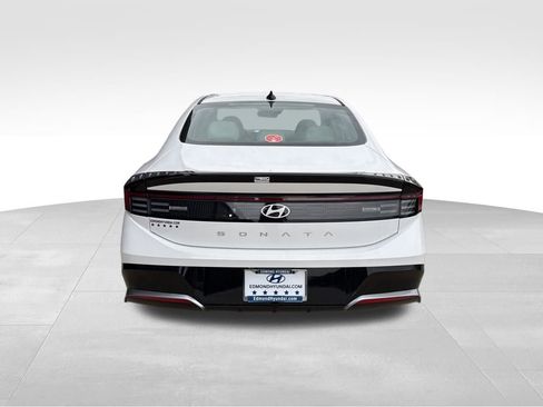 New 2026 Hyundai Sonata SEL FWD image 8