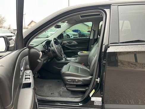 Used 2021 Chevrolet Traverse RS image 10