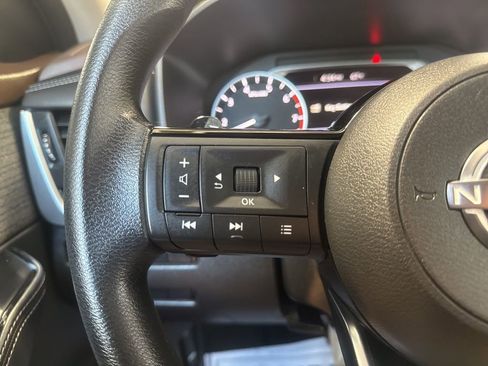 Used 2023 Nissan Rogue SV AWD/4WD image 20