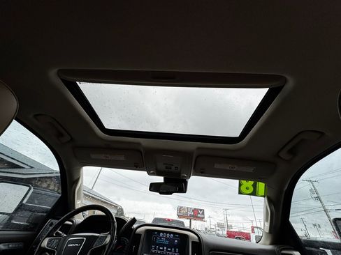 Used 2018 GMC Sierra 3500 Denali w/ Duramax Plus Package image 17