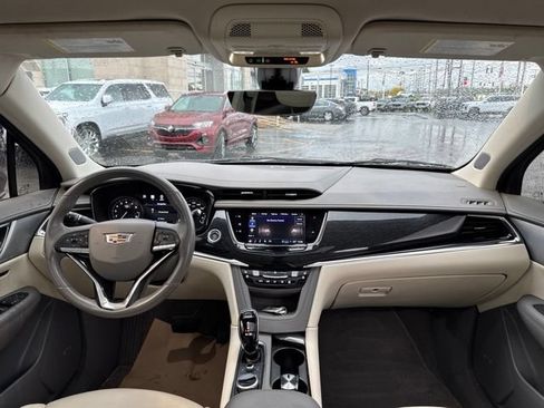 Certified 2023 Cadillac XT6 Premium Luxury w/ Technology Package AWD/4WD image 24
