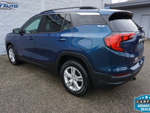 Used 2020 GMC Terrain SLE w/ Driver Convenience Package AWD/4WD image 8