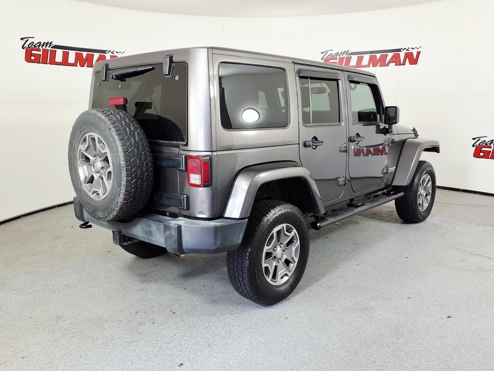 Used 2017 Jeep Wrangler Unlimited Rubicon w/ Connectivity Group AWD/4WD image 5