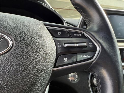 Used 2019 Hyundai Santa Fe Limited image 18