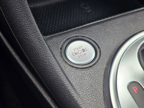 Used 2012 Volkswagen Beetle 2.5 image 32