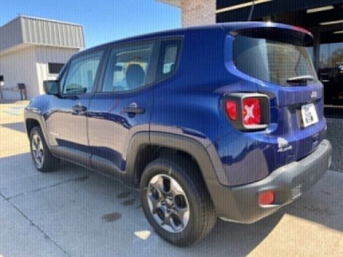 Used 2018 Jeep Renegade Sport w/ Power & Air Group image 10