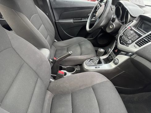 Used 2015 Chevrolet Cruze LT image 6