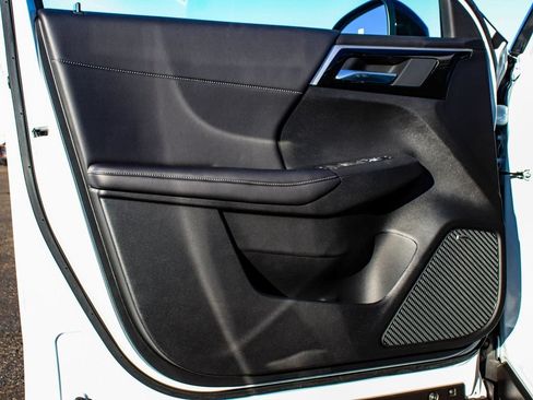 New 2026 Mitsubishi Outlander AWD image 8