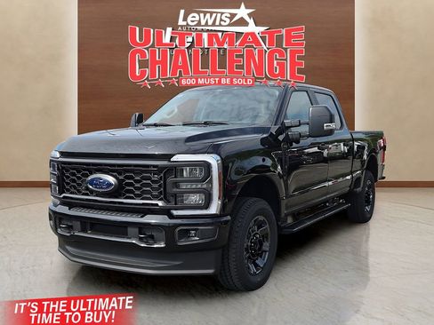 Used 2024 Ford F250 XL w/ STX Appearance Package image 2