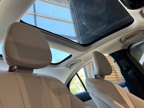 New 2025 Mercedes-Benz E 350 4MATIC Sedan image 19