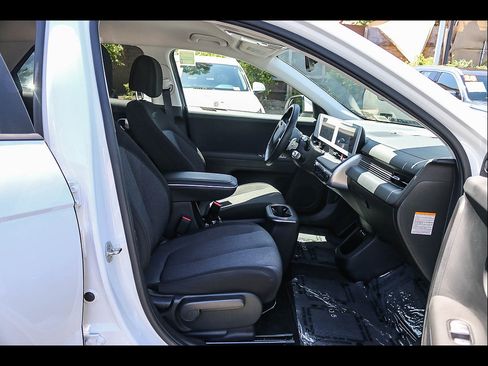 Certified 2024 Hyundai Ioniq 5 SEL RWD image 20