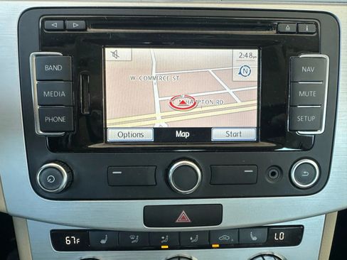 Used 2014 Volkswagen CC Sport image 8