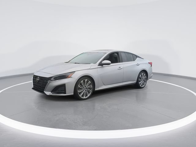 Used 2023 Nissan Altima 2.5 SL FWD image 4