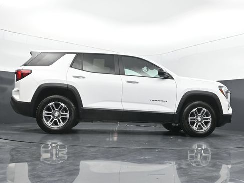 Used 2026 GMC Terrain Elevation FWD image 40