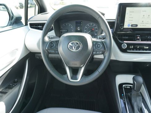 Used 2025 Toyota Corolla SE image 13