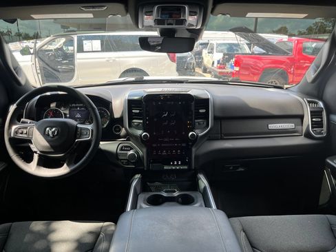 Used 2025 RAM 1500 Big Horn RWD image 9