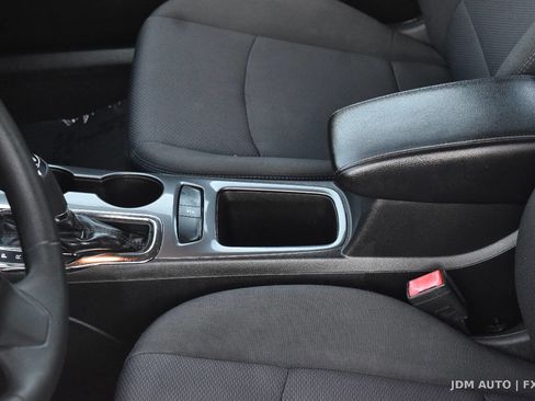 Used 2018 Chevrolet Cruze LT w/ LT Fleet Convenience Package FWD image 26