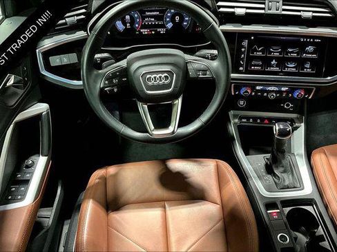 Certified 2023 Audi Q3 2.0T Premium w/ Convenience Package image 5