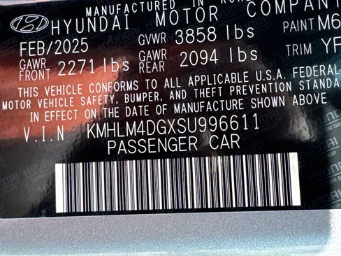 Used 2025 Hyundai Elantra Sport FWD image 29