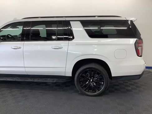 Used 2023 Chevrolet Suburban RST w/ Luxury Package AWD/4WD image 5