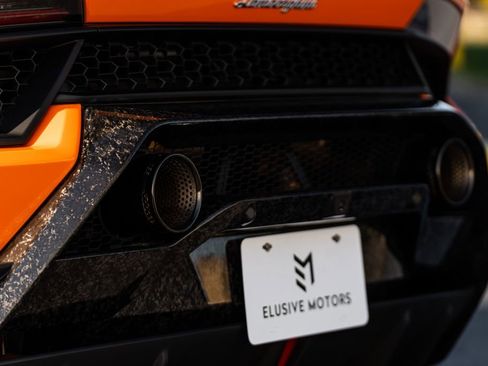 Used 2018 Lamborghini Huracan Performante image 21