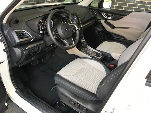 Certified 2023 Subaru Forester Premium AWD/4WD image 5