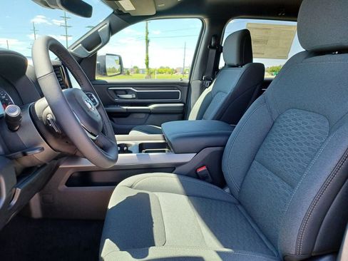 New 2026 RAM 1500 Big Horn AWD/4WD image 9