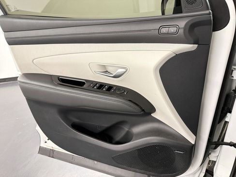 Used 2025 Hyundai Tucson Limited FWD image 22