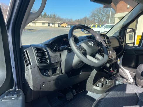 New 2025 RAM ProMaster 2500 w/ Convenience Group image 7