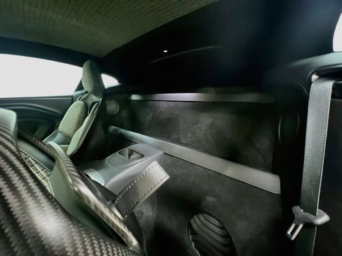 Used 2024 Aston Martin Valour RWD image 22