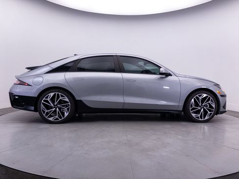 Used 2023 Hyundai Ioniq 6 SEL RWD image 45