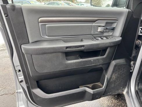 Used 2024 RAM 1500 Classic SLT image 10