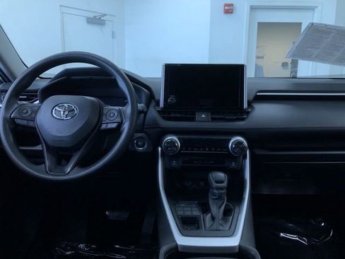 Certified 2025 Toyota RAV4 XLE w/ Convenience Package AWD/4WD image 17