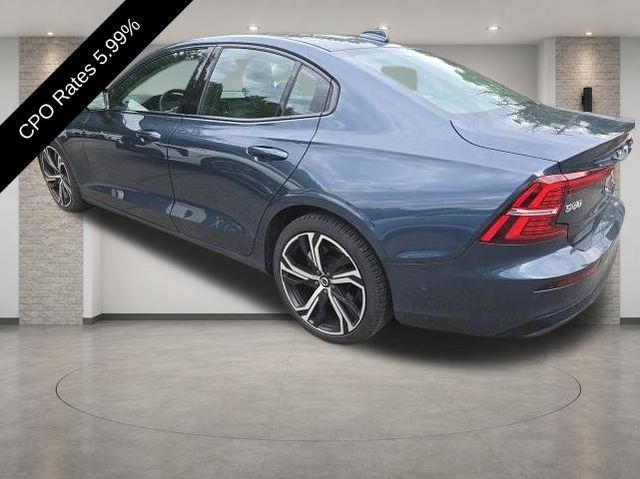 Used 2025 Volvo S60 B5 Plus AWD/4WD image 7