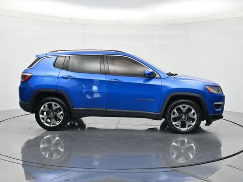Used 2020 Jeep Compass Limited AWD/4WD image 4