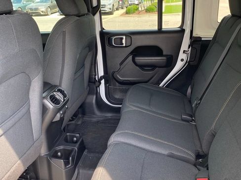 Used 2024 Jeep Wrangler Unlimited Sport AWD/4WD image 6