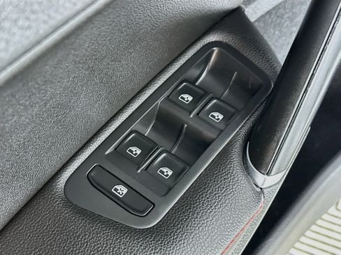 Used 2018 Volkswagen GTI SE w/ SE Leather Package FWD image 17