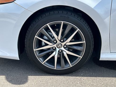 Used 2022 Toyota Camry XLE FWD image 33