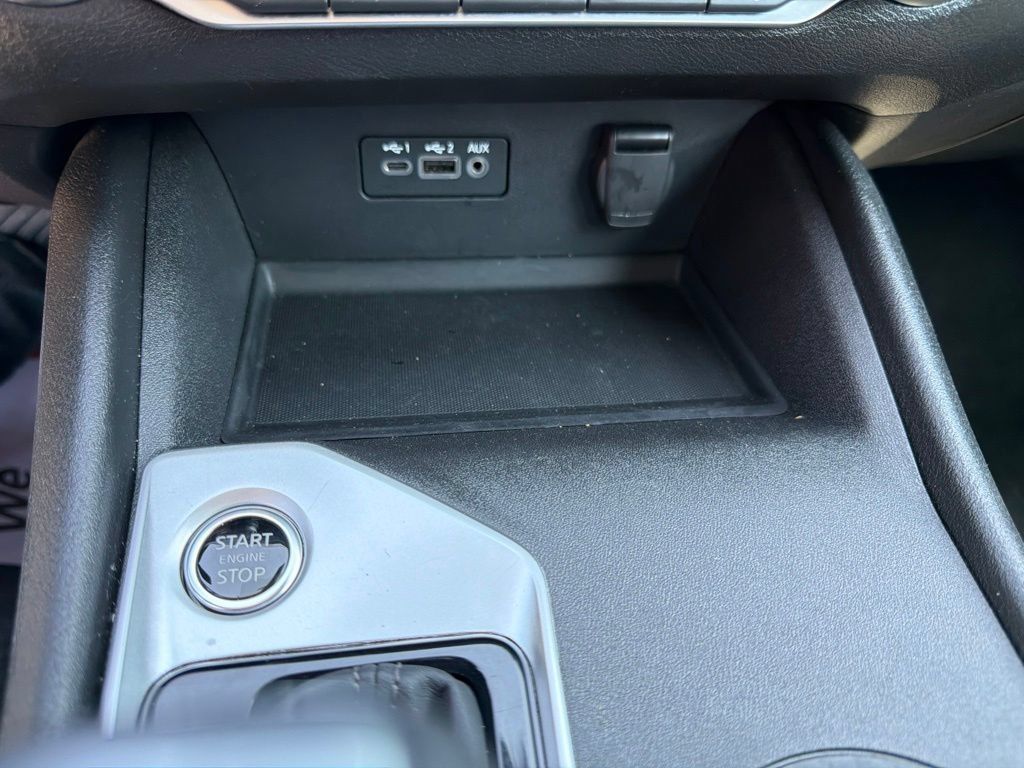 Used 2025 Nissan Altima 2.5 SV FWD image 27