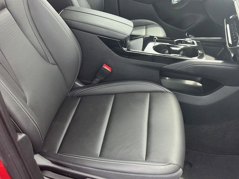 Used 2025 Buick Envision Preferred AWD/4WD image 28