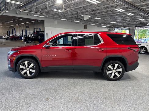Used 2023 Chevrolet Traverse LT AWD/4WD image 4